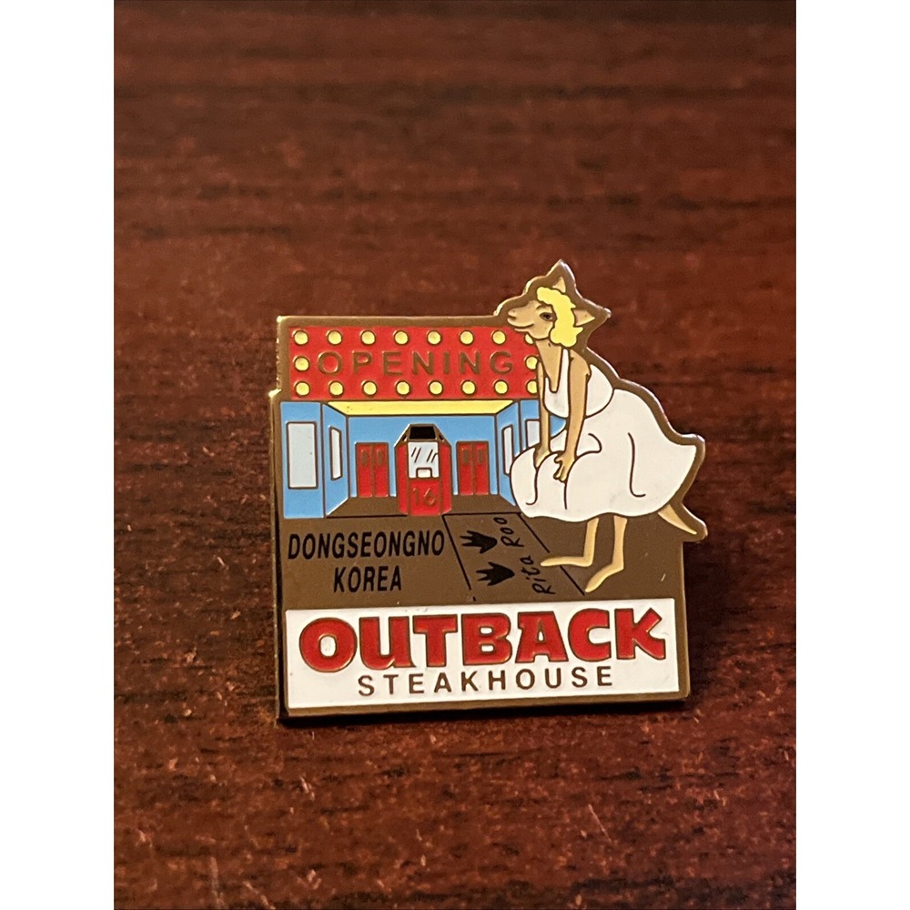 Outback Steakhouse Dongseongo South Korea Marilyn Monroe Kangaroo Lapel Hat Pin